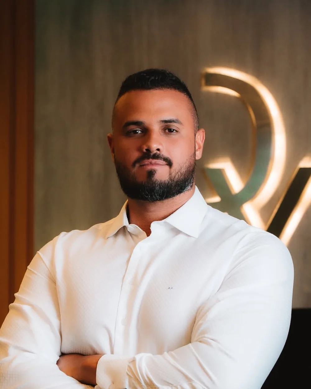 Adrian Carvalho